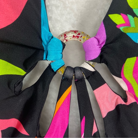 Trina Turk BIRDS OF PARADISE CUT MAILLOT. NWOT. Size 6 - Picture 6 of 15